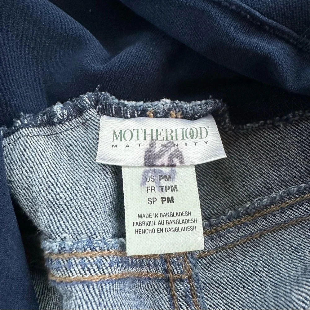 Motherhood Maternity Bootcut Jeans. Medium Petite.